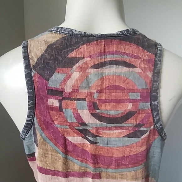 🔥ABSTRACT PRINT TOP🔥 - Picture 4 of 7